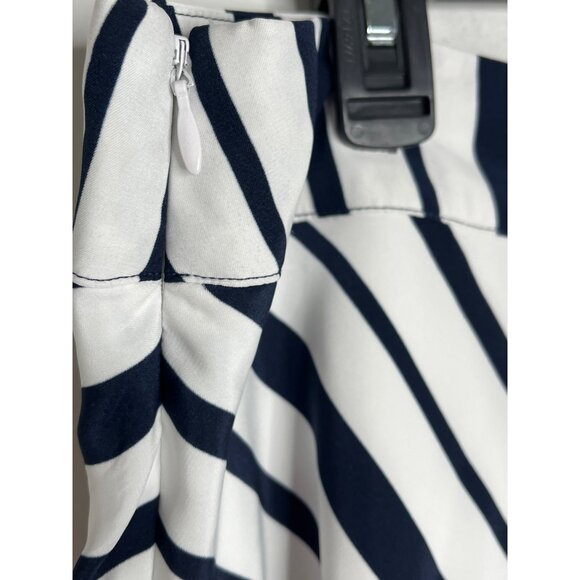 Lane Bryant Plus 22 Chevron Stripe Flare Skirt Side Zip - Picture 8 of 9